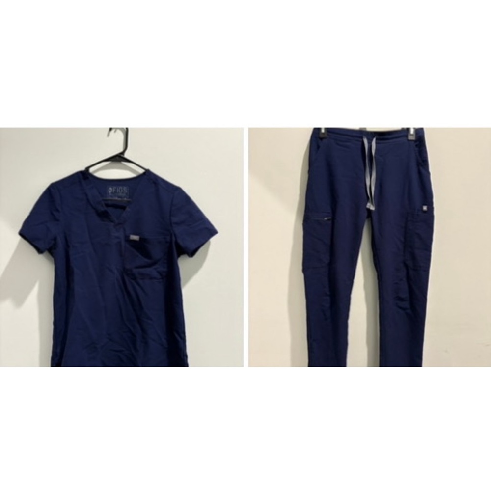 XS Figs Navy Scrub Set